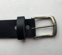 CPF13 - Ceinture cuir noir modèle "classique" avec boucle de ceinture finition nickel satiné