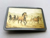 Boucle de ceinture Chevaux mustang en liberté  