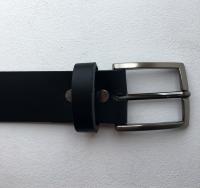 CPF15 - Ceinture cuir noir modèle "classique" avec boucle de ceinture finition canon de fusil satiné