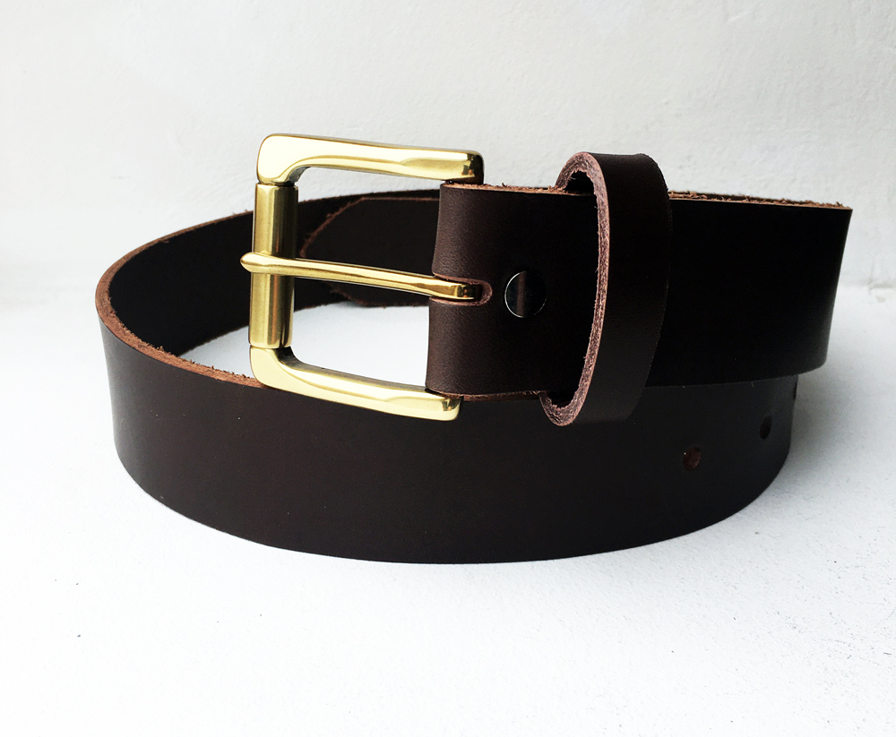 CPF05B - Ceinture cuir marron modèle "classique" avec boucle de ceinture rouleau laiton massif