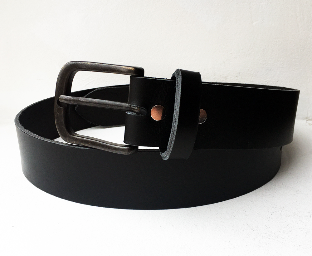 CPF04 - Ceinture cuir noir modèle "classique" avec boucle de ceinture noire vintage
