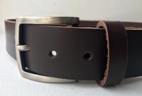 CPF11B - Ceinture cuir marron modle "classique" avec boucle de ceinture finition canon de fusil satin