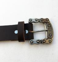 CPF09B - Ceinture cuir marron modèle "classique" avec boucle de ceinture finition Argent vieilli